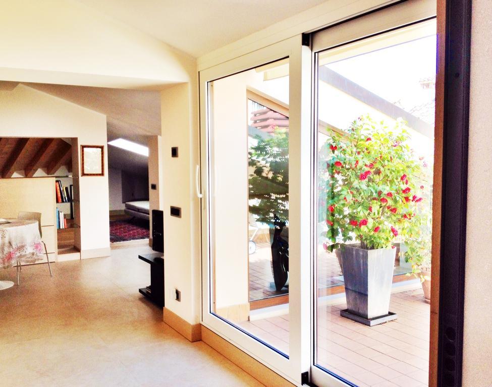 ヴェローナLa Terrazza Sull'Arenaアパートメント 部屋 写真