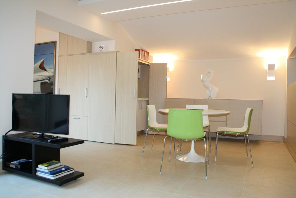 ヴェローナLa Terrazza Sull'Arenaアパートメント 部屋 写真